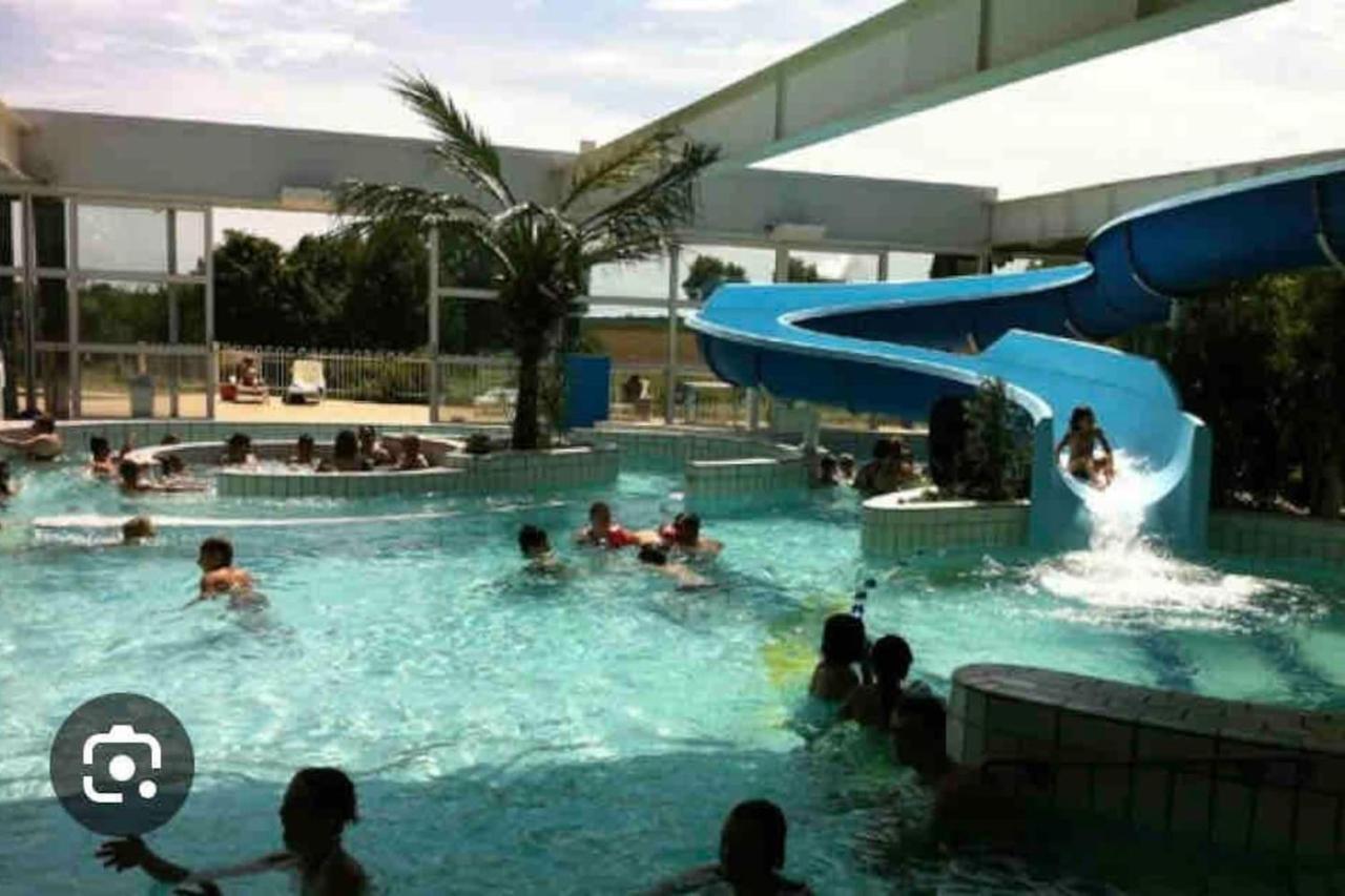 Lion-en-Sullias Chalet La Perche Au Bord De L'Eau מראה חיצוני תמונה